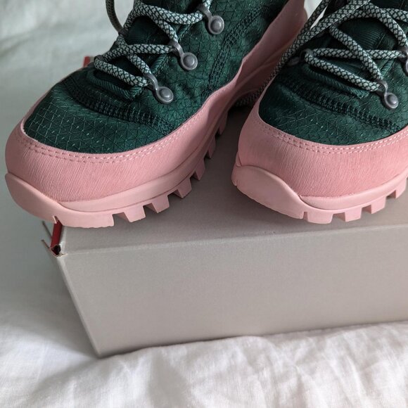 Hunter Travel Explorer Boots (6.5) - Picture 12 of 15